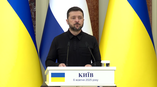 Зеленський про ситуацію зі світлом на тлі ударів РФ: важко сказати, що буде далі